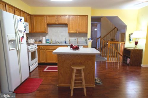 128 Mt Vernon Ct, West Deptford NJ 08096-6895 exterior