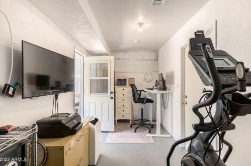 10808 43rd St, Phoenix AZ 85050-3342 exterior