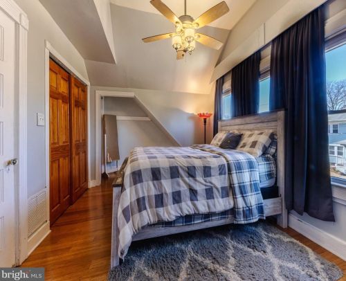 218 Warner St, West Deptford NJ  08096-2295 exterior