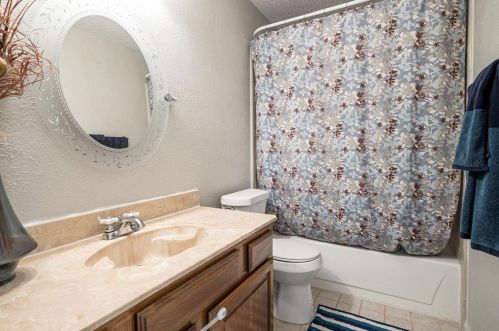 510 Country Vw Ln, Garland TX 75043-5614 exterior