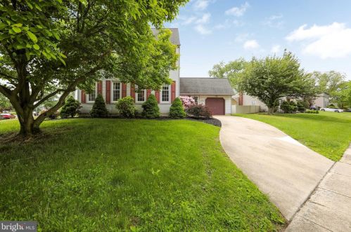 27 Rygate Ave, West Deptford NJ 08096-4218 exterior