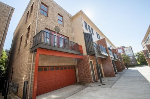 4661 Magnolia Cmns, Atlanta GA  30338-7717 exterior