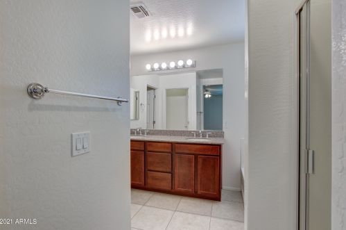 2694 73 Dr, Phoenix AZ 85043-2044 exterior