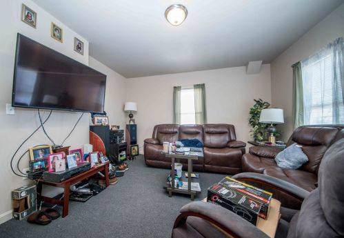 247 Dover St, Fall River MA 02721-2703 exterior