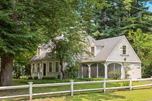 35 Carter Rd, Lynnfield MA  01940-1758 exterior