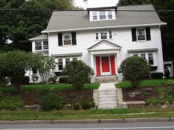 1451 Beacon St, Newton, MA 02468-1602