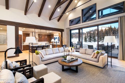 229 White Pne Cyn Rd, Park City UT 84060-6506 exterior