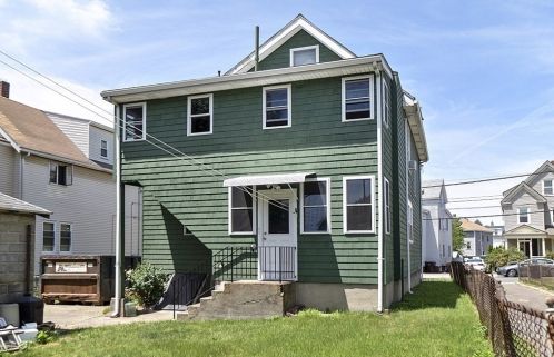 75 Bradford St, Everett, MA 02149-1314