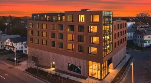 57 Quincy Shore Dr, Quincy MA 02171-2902 exterior