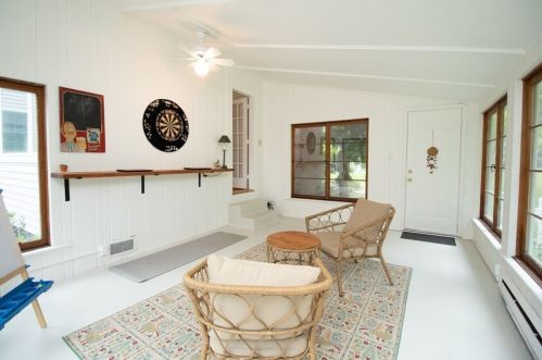 51 East St, South Hadley MA  01075-2115 exterior