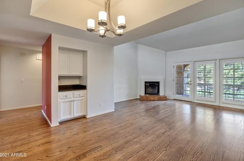 6135 28th Pl, Phoenix AZ  85016-2160 exterior