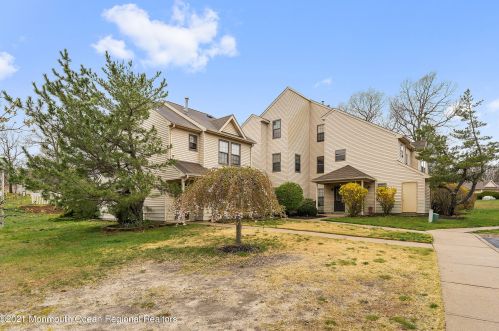 502 Larkspur Ln, Jackson Twp NJ 08527-4180 exterior