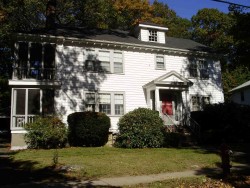 93 Athelstane Rd, Newton, MA 02459-2422