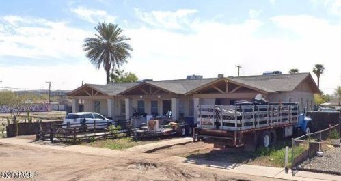 2013 Adams St, Phoenix AZ  85009-5238 exterior