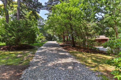 190 Windjammer Ln, Eastham MA 02642-3416 exterior