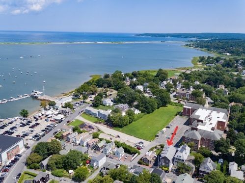 17 Bradford St, Plymouth MA  02360-8316 exterior