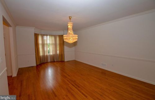 8 Landview Ln, Columbus NJ 08022-2260 exterior