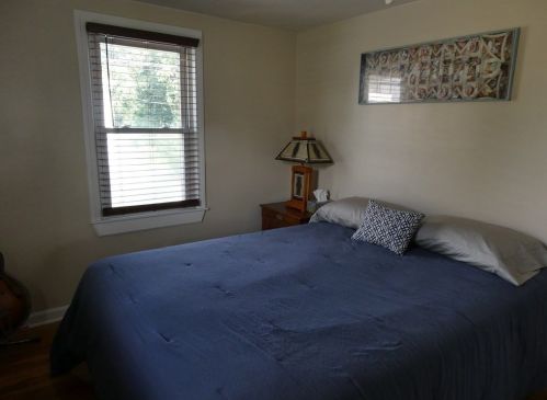 496 Nash Rd, New Bedford MA 02746-1827 exterior