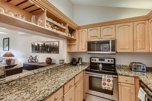 6204 30 Pl, Phoenix AZ 85016-2237 exterior