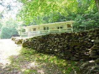 5075 Highway 25, La Follette TN  37766-6017 exterior