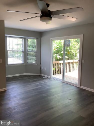 221 Carlton Ct, West Deptford NJ  08086-2018 exterior