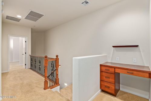 21845 39 St, Phoenix AZ 85018-7130 exterior