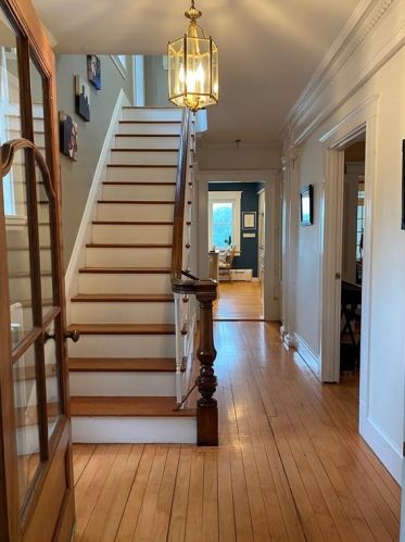 244 Pleasant St, Arlington MA  02476-8134 exterior