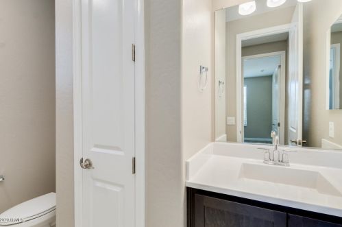 17208 7 Ln, Phoenix AZ 85023-2669 exterior