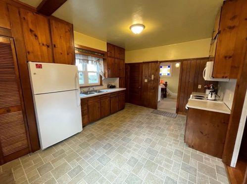 20 Crapo St, Taunton MA 02780-2317 exterior