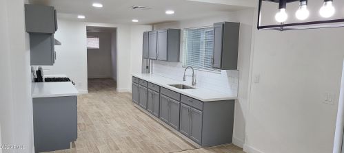 510 Atlanta Ave, Phoenix AZ  85041-3106 exterior