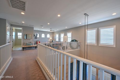 22029 33 Pl, Phoenix AZ 85018 exterior