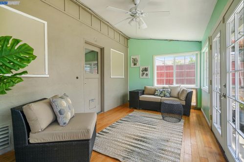 2165 Bradhoff Ave, San Leandro CA 94577-6119 exterior