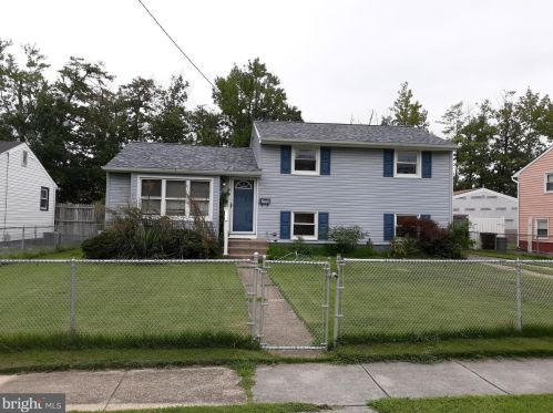 225 Marion Ave, West Deptford NJ 08093-1824 exterior