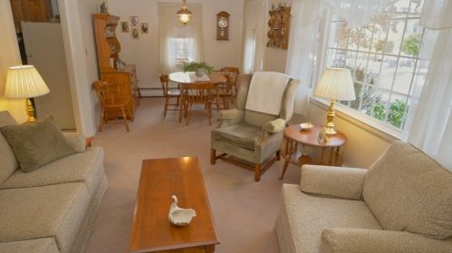 136 Randall St, Worcester MA 01606-2039 exterior