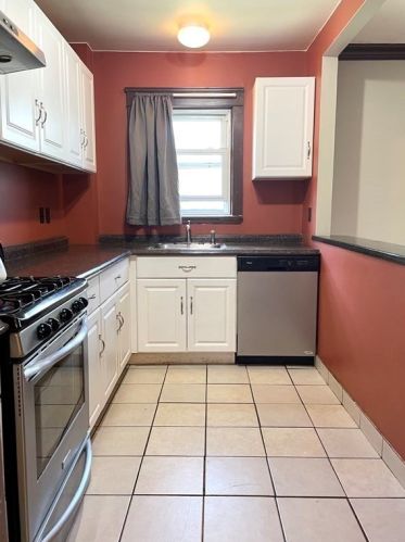 497 Smt St, Fall River MA 02724-1700 exterior