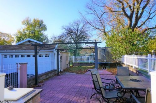 87 Brg St, Belleville NJ 07109-2429 exterior