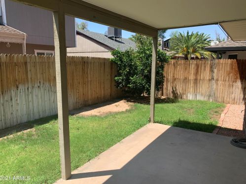 7038 42nd St, Phoenix AZ  85042-8906 exterior