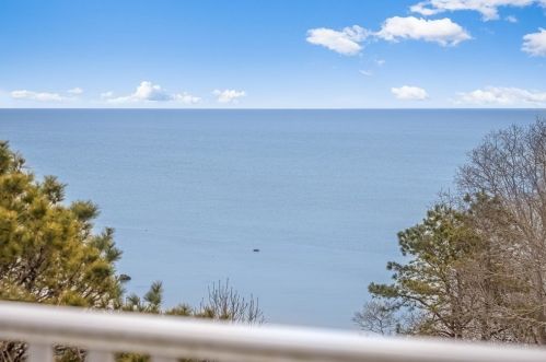 70 Ellisville Rd, Plymouth MA 02360-1348 exterior