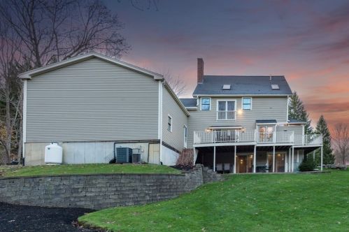 25 Chris John Way, East Bridgewater MA 02324-3029 exterior