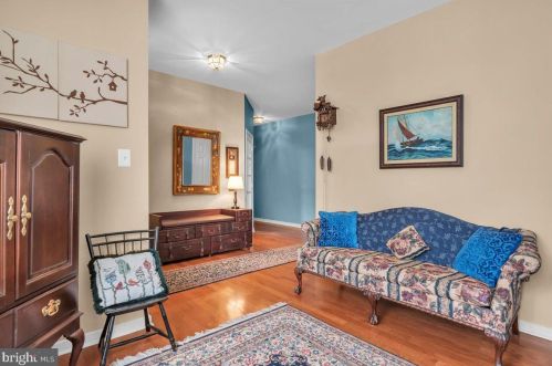 85 Morning Glory, West Deptford NJ  08096-5147 exterior