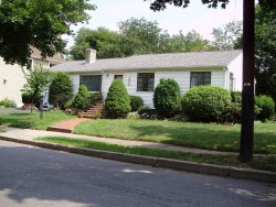 80 Selwyn Rd, Newton, MA 02461-2126