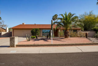 2407 Beryl Ave, Phoenix AZ  85028-3712 exterior