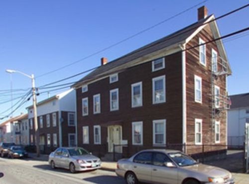 136 5th St, Fall River MA 02721-6817 exterior