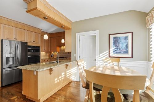 16 Black Rock Dr, Hingham MA 02043-4892 exterior