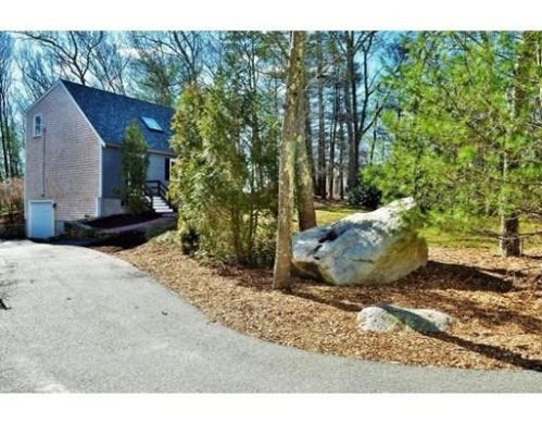 22 Bittersweet Cir, Plymouth MA  02360-1585 exterior