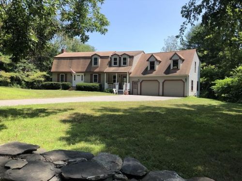 355 Ctr St, Groveland MA  01834-2106 exterior