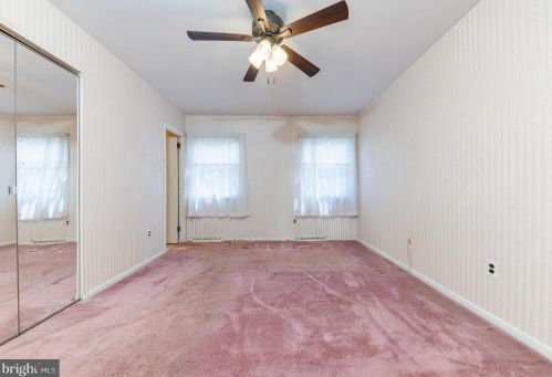 605 Chestnut Ave, West Deptford NJ 08097-1603 exterior