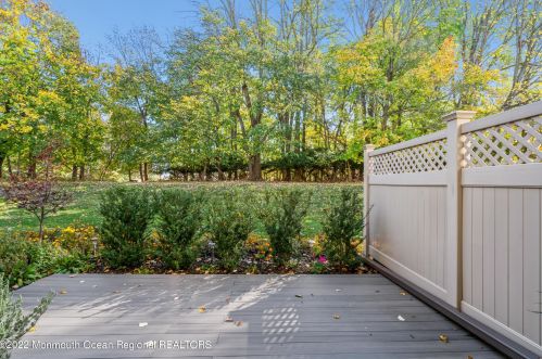 71 Wigwam Ln, Tinton Falls NJ 07724-3176 exterior