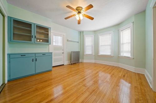 44 Beaconsfield Rd, Worcester MA 01602-1303 exterior