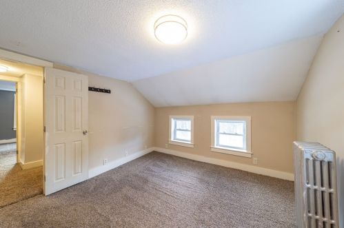 680 Granville Rd, Montgomery MA 01085-3942 exterior